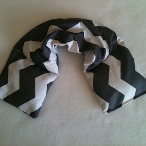 Rice heating pad, hot pack, microwave heated pad, / Neck Shoulder/ Flax Seed, scebted or Unscented - Chevron Gray
