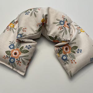 Floral Rice Heating Pad: Hot Cold Therapy Neck Wrap