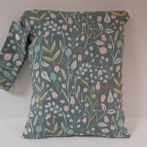 Wet Bag, Wet Bag For Cloth diapers, Sports Bag, Dirty Diaper Bag, Wet Dry Bag, Gym Bag, Cosmetic Bag, Diaper clutch, Sage Floral