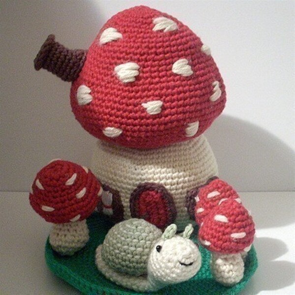 PDF Crochet Pattern - Mushroom House