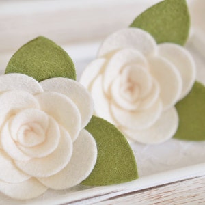 Set of 6pcs handmade felt flowers--ivory (FT982)