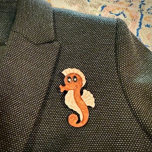 Seahorse Brooch/Handmade/Acrylic Brooch/Laser Cut Acrylic/Grace Gift/Art/Design/mini Brooch/Special/fashion Decor