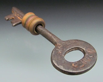 Handmade Glass Lampwork Leah Beads - Vintage Key Pendant