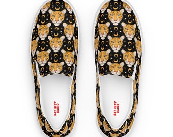 Leopardmönstrade slip-ons för kvinnor - Eleganta slip-ons - Slip-on canvasskor för kvinnor
