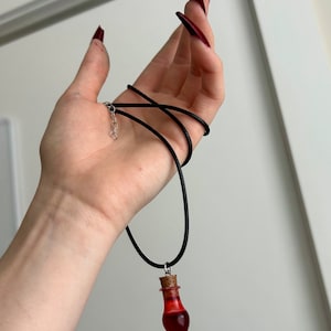 Gothic Blood Vial Pendant Necklace, fake blood, vampiric jewelry, gothic vampire, gothic gift, vampire cosplay, gothic aesthetic, gothic