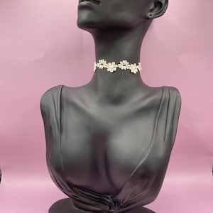 Stunning Vintage Lace Necklace Daisy Flower Chain Bridal Lace Choker