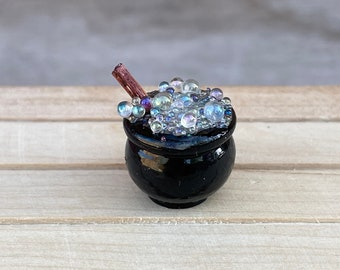 1/24 scale cauldron bubbles Halloween witch wizard potions spells magic realistic dollhouse miniature fairy garden