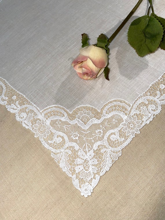 Vintage White Lace Bridal Hanky - Wedding  Hankie… - image 5