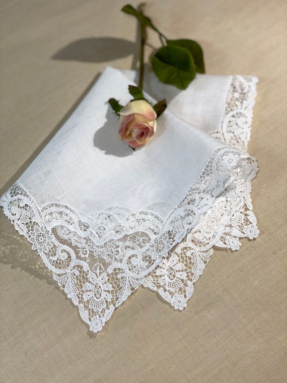 Vintage White Lace Bridal Hanky - Wedding  Hankie… - image 1