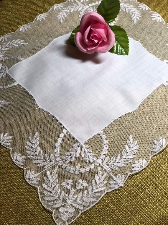 Vintage White Lace Bridal Hanky - Hankie Handkerc… - image 2