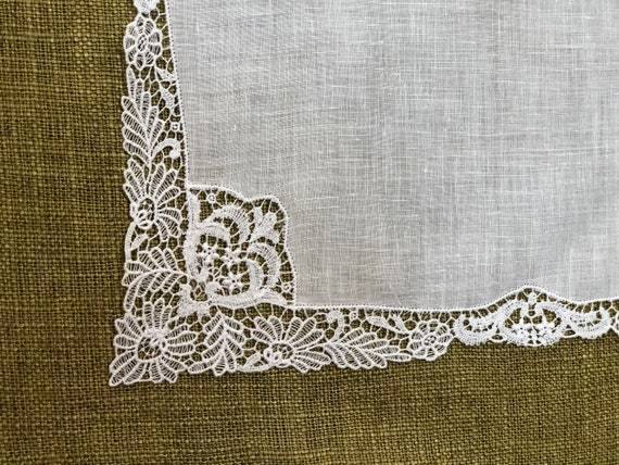 Vintage White Lace Bridal Hanky - Hankie Handkerc… - image 2