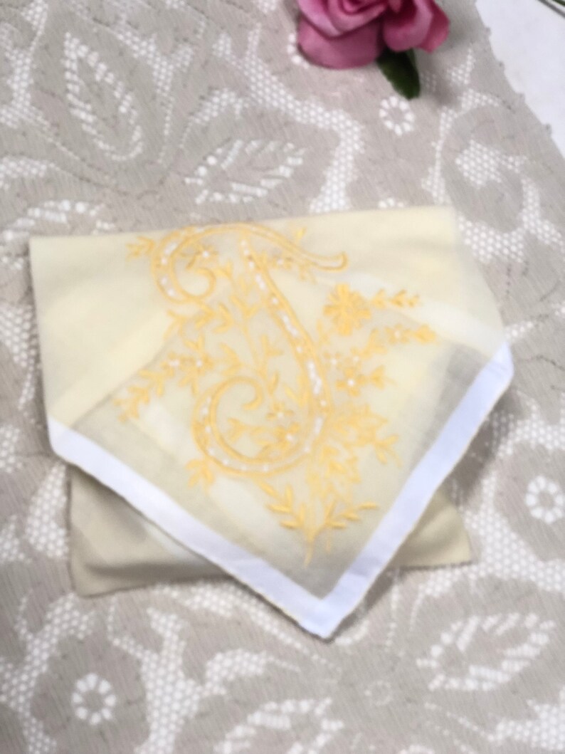 Lavender Sachet Made from an Initial T Vintage Yellow and White Handkerchief Bridal Wedding Bridesmaid Party Housewarming Hostess Gift