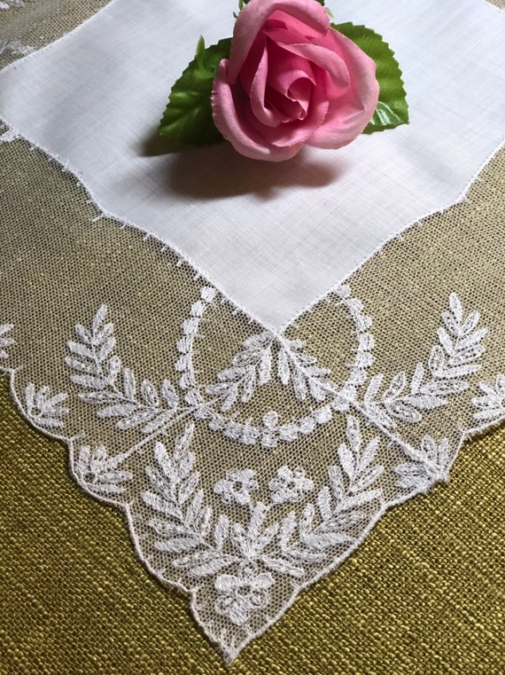 Vintage White Lace Bridal Hanky - Hankie Handkerc… - image 3