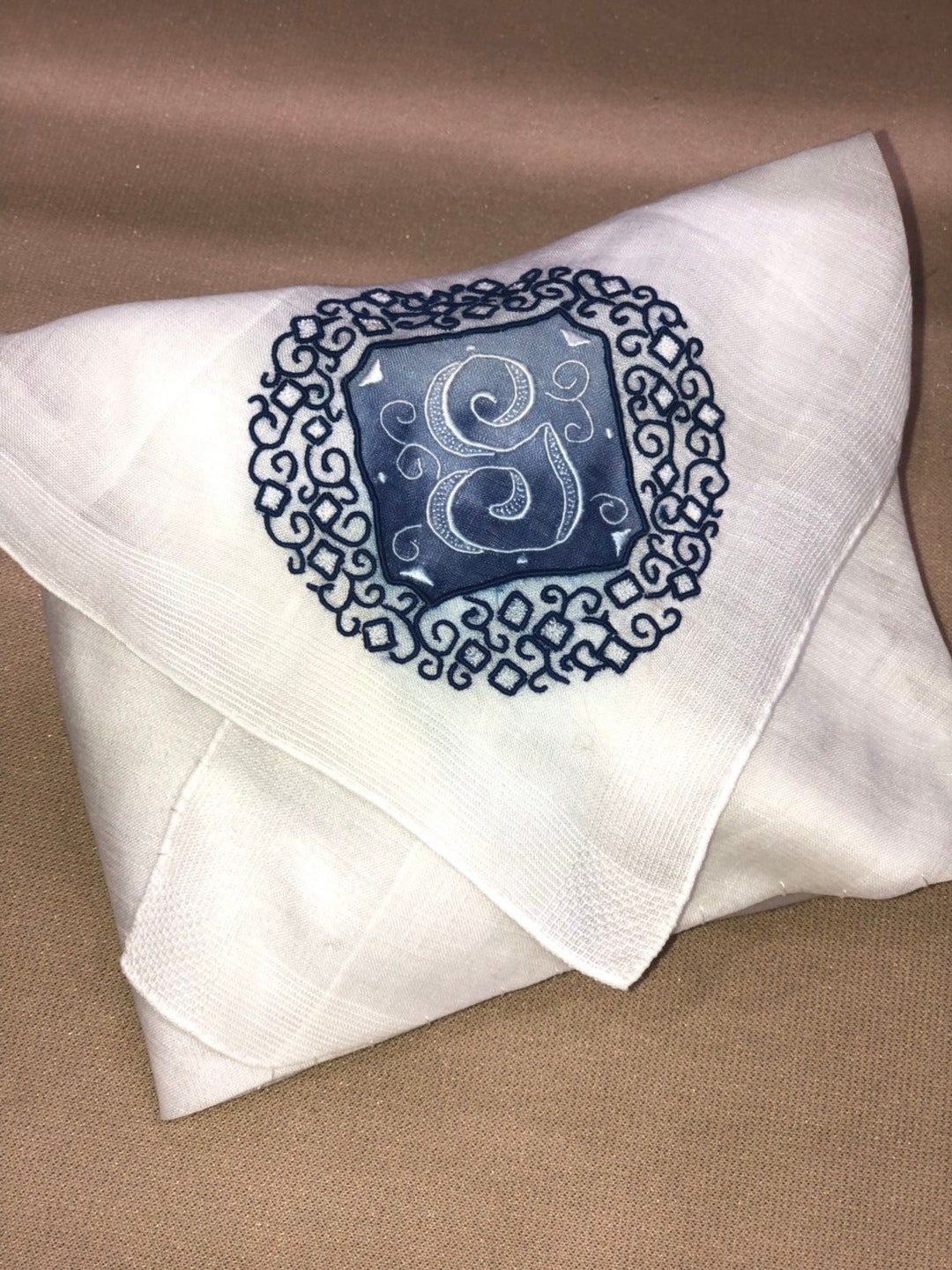 Sachet de lavande fabriqué à partir d'un mouchoir initial Vintage G