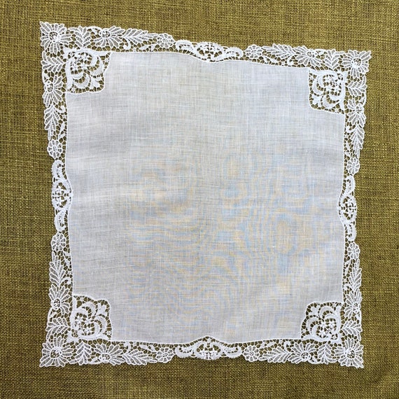 Vintage White Lace Bridal Hanky - Hankie Handkerc… - image 3