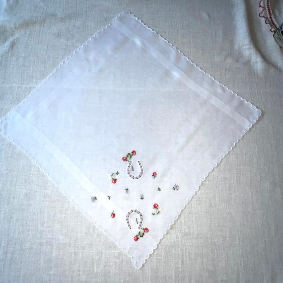 Vintage White Hanky with Embroidered Flowers Hand… - image 3
