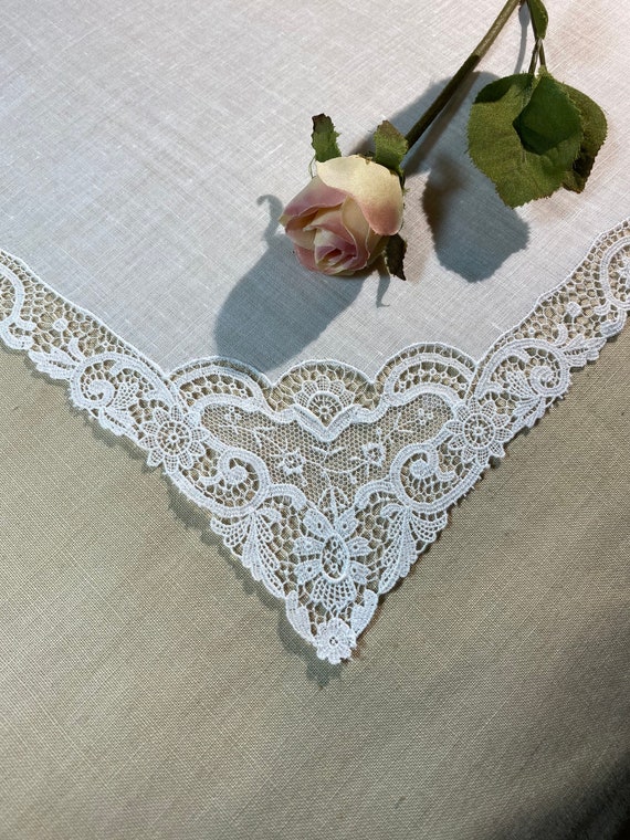 Vintage White Lace Bridal Hanky - Wedding  Hankie… - image 8