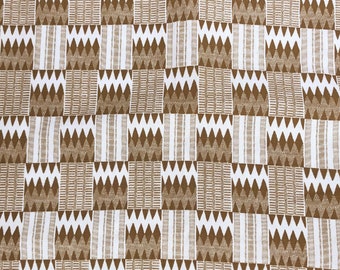 2 yards 28 Inches Long 36 inches Wide Vintage White & Tan Geometric Diamond Stripe Print Lightweight Duck Cloth Fabric