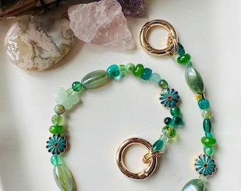 Charm para bolso con cuentas / Accesorios para bolso / Charm / Charm para bolso de moda / Charm para bolso verde / Charm para jeans / Charm con cadena de lazo para jeans / Charm con hebilla
