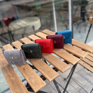 Wallet Coin Purse Available in 5 Colors Simple Special Card Holder Elegant Small Leather Wallet Coin Pocket Handmade Leather Gift for Mom