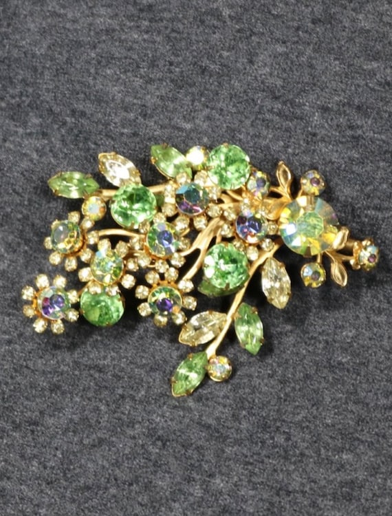 vintage costume jewelry green aurora borealis rhin