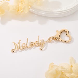 Charm Bolso, Charm de Bolso de Mano, Llavero Nombre Letra Personalizado con Cierre Corazón, Etiqueta Mochila Pañales, Regalos Alfabeto