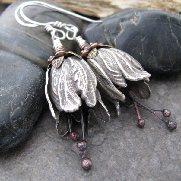 flor de campana earrings