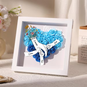 Personalized Mom Flower Shadow Box,&#39;Holding Hands&#39; Mother&#39;s Day Gift,Custom Name Rose Frame,Unique Floral Keepsake for Mom/Grandma/Nana