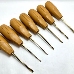 Dental Luxator Tooth Extraction Root Forceps Extracting Root Luxator 7 pcs High Quality Tip And Moulding With New Box.