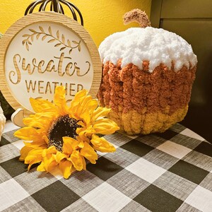 Chunky finger knitted stuffed pumpkin, chunky knit, amigurumi