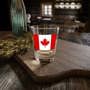 Canada Flag Shot Glass Set, Perfect for Celebrations, Canadian Pride, Gift for Travelers, Barware, Souvenir