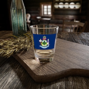 Maine Flag Shot Glass, Celebrate Heritage, Perfect for Gifts, Home Bar Decor, Unique Collectible, 1.5oz Drinkware