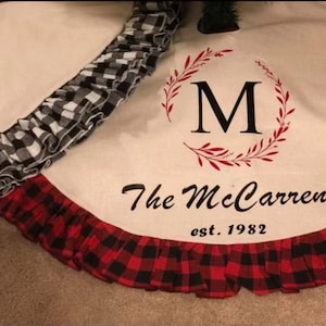 Plaid Christmas tree skirt, personalized tree skirt, Monogram tree skirt, Buffalo plaid Christmas decorations, burlap tree skirt