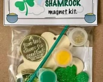 Paint your own, paint your own shamrock, St. Patrick’s Day, Patty’s Day, shamrock, luck, St. Patrick’s Day wooden craft, Bag, Favor, class
