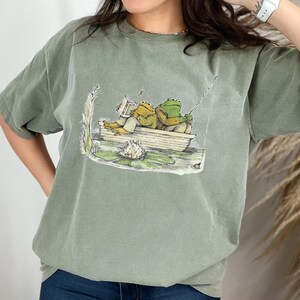 Frog Toad shirt, Cottagecore shirt,Meme sweatshirt, Classic tshirt, Toad shirt, Frog Shirt,book lover gift,Cottagecore shirt