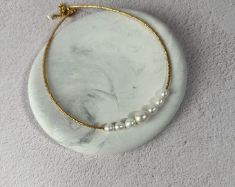 Gold Beaded Pearl Choker: Delicate Bridal Jewelry