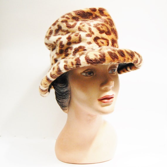 Vintage Faux Leopard Fur Hat Early 1960s Made for… - image 1