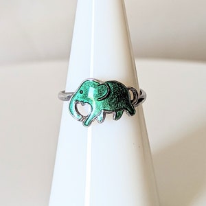 Vintage Sterling Enamel Guilloche Elephant Ring Volmer Bahner Denmark Green Silver Scandinavian Jewelry