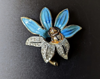 Vintage Enamel Bee on Flower Brooch Little Nemo Figural 1940s