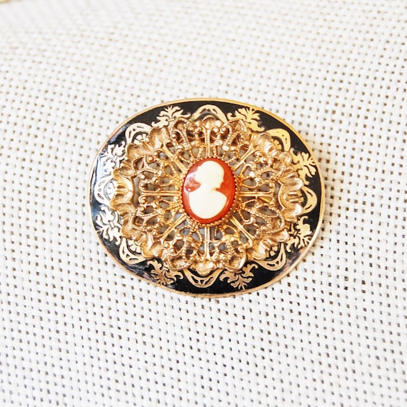 Vintage Victorian Revival Brooch Cameo Filigree Gold Plate Black Taille d' Epargne 1950s