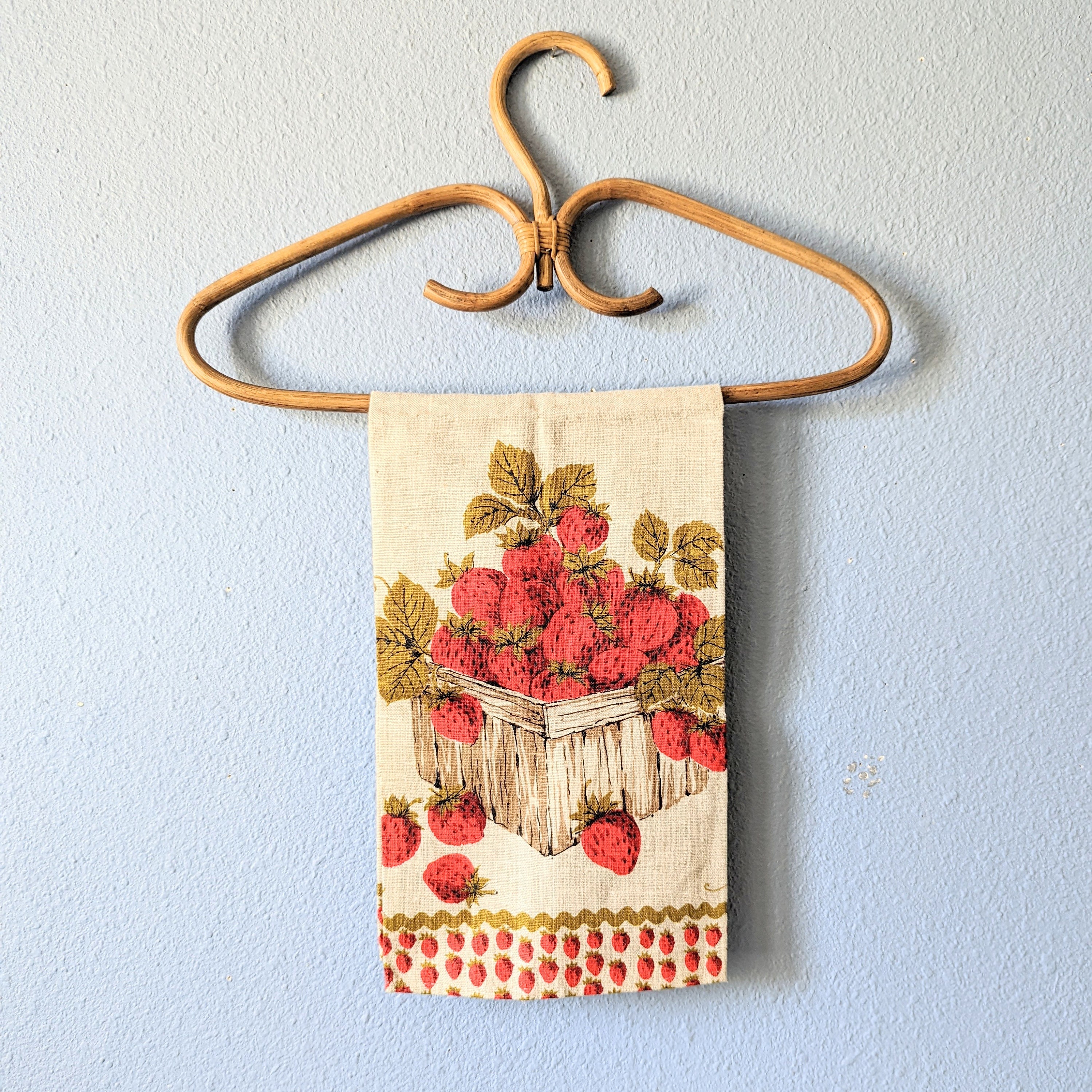 Strawberry embroidered kitchen towel set – Hum Dastkaar