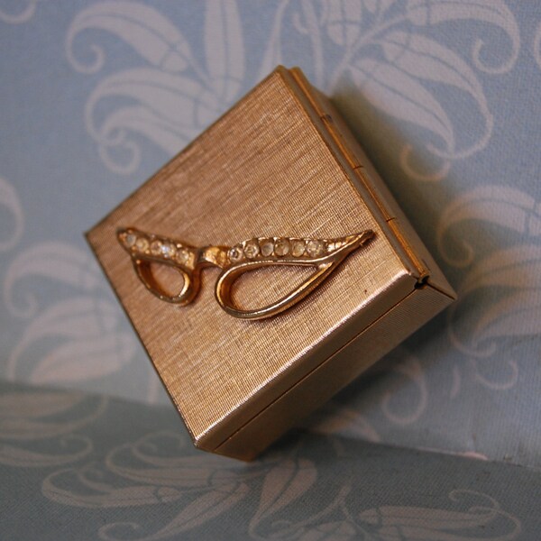 Vintage Novelty Rhinestone Cat Eye Glasses Pill Box 1950s