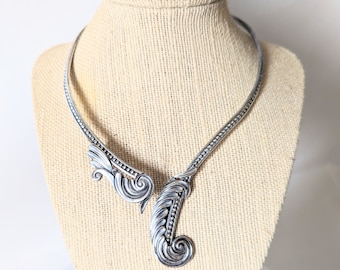 Vintage Margot de Taxco Mexican Sterling Swirls Silver Hinged Collar Necklace 1940s Mexico 5338