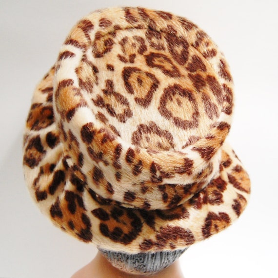 Vintage Faux Leopard Fur Hat Early 1960s Made for… - image 6