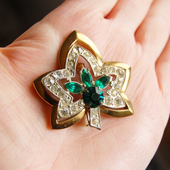 Vintage Brooch Leaf Emerald Green Rhinestones 194… - image 4