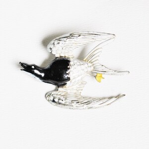 Vintage 1930s Bird Brooch Pot Metal Goose Enamel Novelty