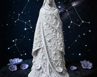 Standbeeld Nyx, Nyx Goddess of Night, Moon Goddess Stone Finish Sculptuur, Dark Goddess Altar Decor