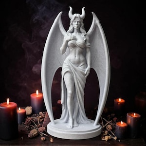 Lilith-beeld met vleugels en hoorns, gotisch altaarbeeld, Lilith-altaardecoratie, beeld van de demonengodin, occult heksengeschenk