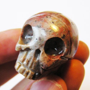 Gorgeous Little Hand Carved Skull - Carved in Peru From Soapstone. - Super Little Gift!