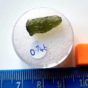 Moldavite Tektite  BOXED - 0.746 Grams  - A Stunning And RARE Meteorite relic